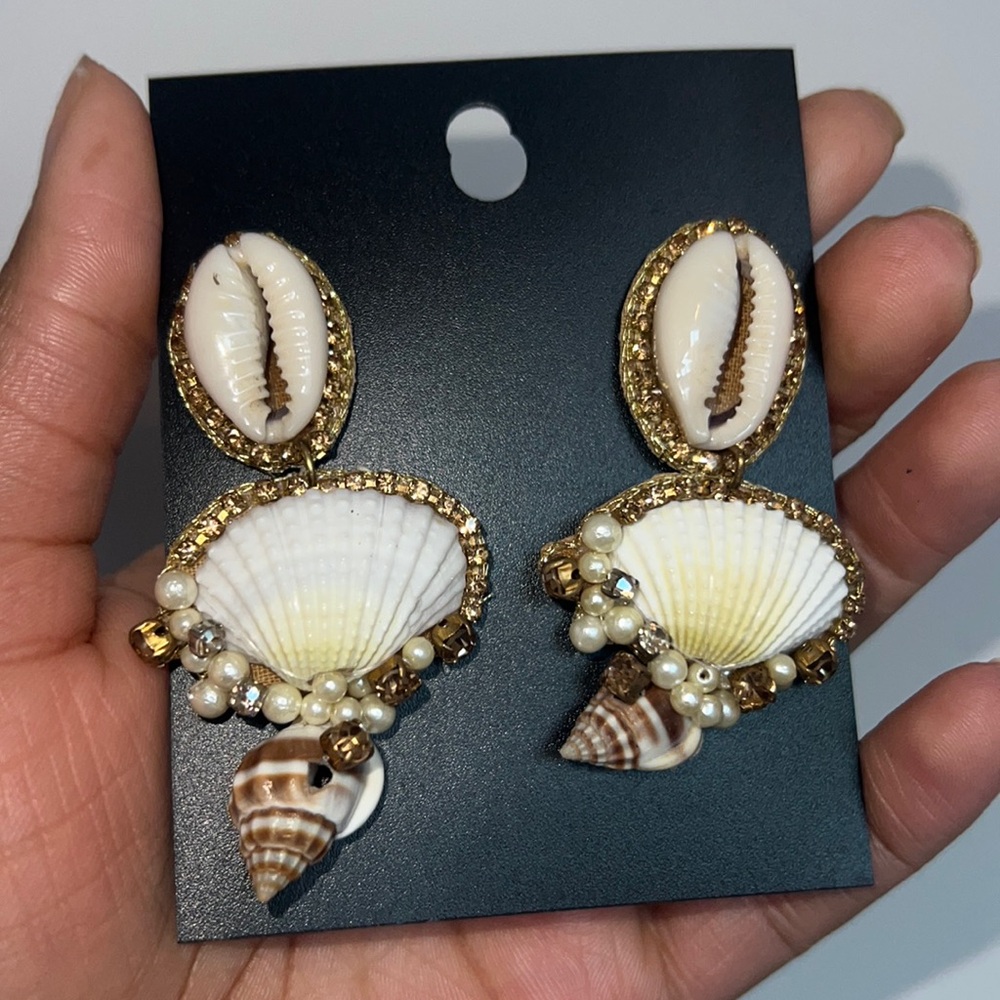 Beautiful cowrie and sea shell drop earrings